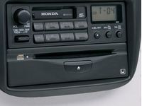 Honda Odyssey CD Player - 08A06-381-210