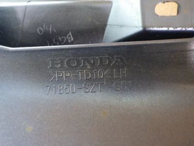 Honda 71850-SZT-G01ZA
