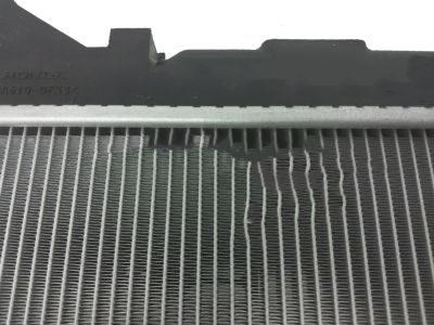 Honda Clarity Plug-In Hybrid Radiator - 1J081-5WJ-A01