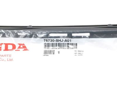 Honda 76730-SHJ-A01 Blade, Rear Windshield Wiper (400Mm)